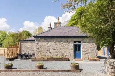 Image de The Gardener's Bothy - sleeps 7 guests  in 3 bedrooms