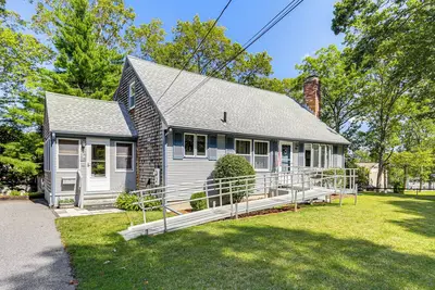 Image de 2 Mi to New England Sports Village - Quiet Home