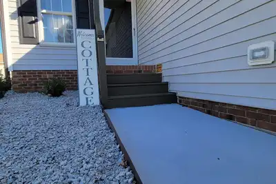 Image de The Grove at Clayton 3-bedroom homes offer 1st floor Master bedrooms & King Beds