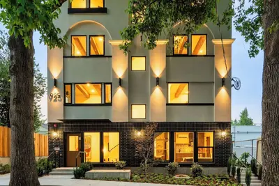 Image de Kerns 6br -  New Spanish Style Group Stay