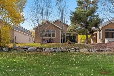 Image de Skiing 20 Min Away, Hot Spring Close, Dalton Ranch!