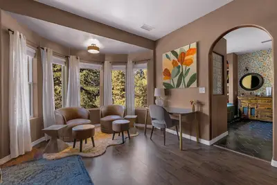 Image de Relaxing Retreat Main Home + Separate Suite