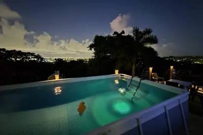 Image de Superbe maison à Guaynabo avec piscine privée et vues imprenables