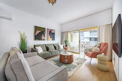 Image de Lena Court - Spacieux 3 chambres, vue sur la ville