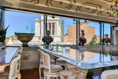 Image de Appartement à Rome avec 3 chambres à coucher, 6 couchages