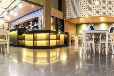 Image de Prime Asia Hotel Presidential Suite