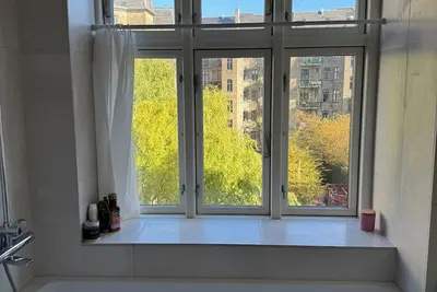 Image de Central apartment with bathtub & balcony