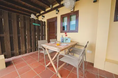 Image de Appartement de vacances pour 4 personnes env. 36 qmà Cas Grandi, Willemstad et environs