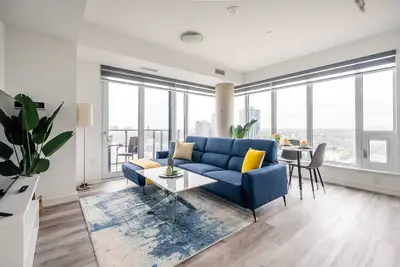 Image de High Rise 1br Condo w Balcony & Beautiful Views