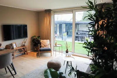 Image de Stylishly furnished bungalow in Baarland