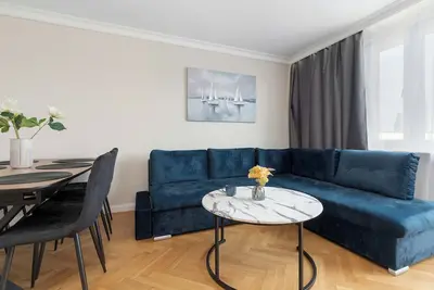 Image de Władysława Iv 32 Gdynia | Three Bedroom Apartment in City Center with Desk