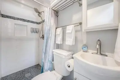 Image de Cozy Cottage Studio steps to the sand!
