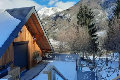 Image de Chalet cosy avec vue magique sur les montagnes – parfait pour familles ou amis