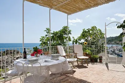 Image de Casa alla Scala - Trois Chambres Villa, Couchages 6