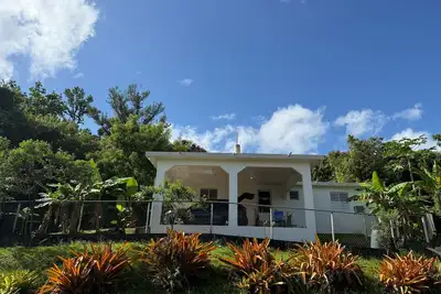Image de Cozy 2br mountain hideaway – lush views & El Yunque waterfalls nearby