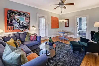 Image de The Home Collection: Historic Step-Free 2br, Pet Friendly & Close to  Atrium Cmc