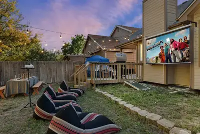 Image de Outdoor Movie Theater - Game Room - Sleeps 12 - Bbq