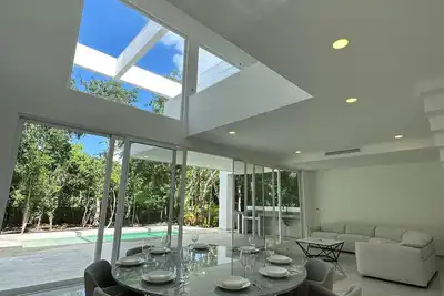 Image de Brand new 4-bedroom villa in Xpu Ha Beach with acces to exclusive beach club.
