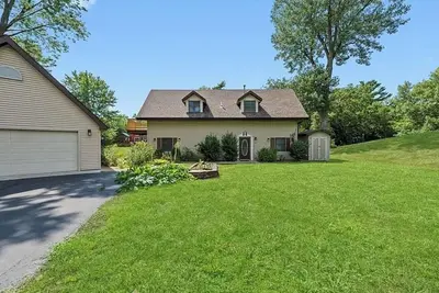 Image de Lakeside Channel Hideaway – 4br/2ba on Goose Lake, Sleeps 10