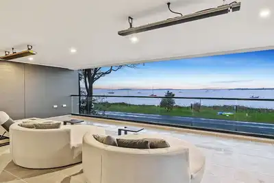 Image de Breach House Rhyll with spa, sauna, plunge pool, Ev charger