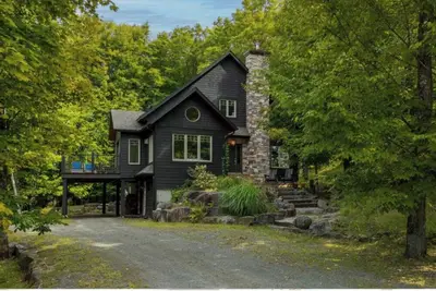 Image de Ski Chalet! A Wonder In The Woods!