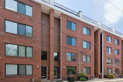 Image de Urban Sanctuary 3-bedroom townhome in charming Philadelphia
