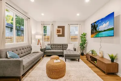 Image de New Pnw Retreat | Family-Friendly | Near Dwtn