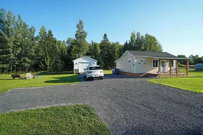 Image de Tiny Home w/modern décor. Great retreat for relaxing and exploring the Peninsula