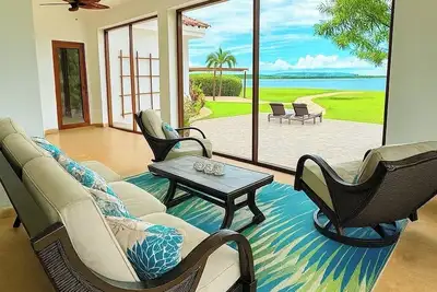 Image de Luxury Waterfront Villa + Enclosed Butterfly Garden + Full Resort Access