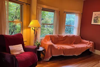 Image de Gorgeous 3 Bedroom Home in Inner Se w/ One of a Kind Private Patio