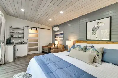 Image de Cozy Couple’s Retreat on Pickwick Lake w/ Hot Tub