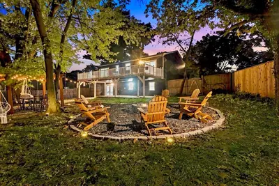 Image de Beautiful Annapolis Home Near the Beach with a fitness room