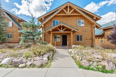 Image de Aspen Creek Cabin | Pool | Hot Tub | Snowmobiling