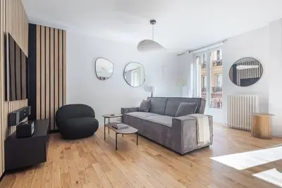 Image de Blueground | Rochechouart, balcony, nr Sacré-Cœur