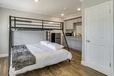 Image de See the Manatees! Homosassa Studio 2 Mi to River