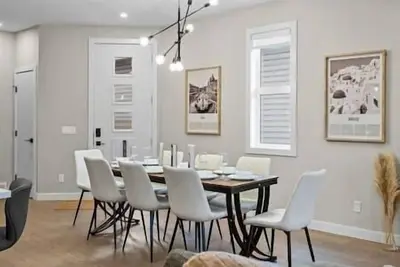 Image de 4br | 3. 5 Bath | Game Rm | Near Hospital | Garage