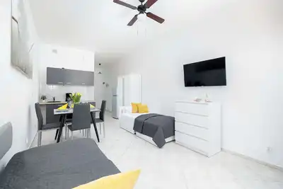 Image de Comfortable Studio for 3 People with Parking in Kolobrzeg by Noclegi Renters