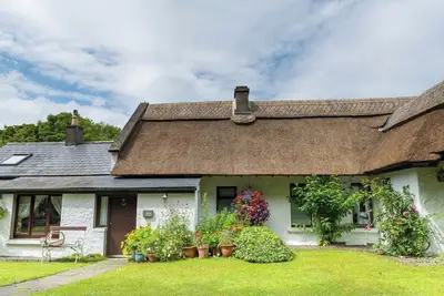 Image de Honeymoon Cottage ~ The perfect romantic luxury seaside escape for two.