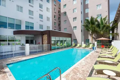 Image de Better Choice for your Vacation! 2 Relaxing Units, Free Shuttle to Airport, Pool