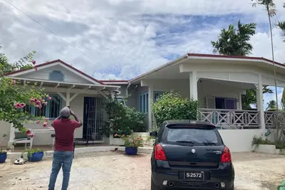 Image de Four bedroom villa in Holetown, Sleeps 8 adults +babies - 30 foot private pool