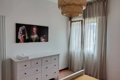 Image de Golden House Venice Yellow – Explore Eastern Veneto with Family