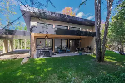 Image de Spa & forêt à St-Donat/Tremblant — Escapade nature et détente