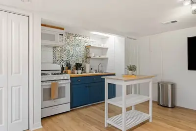 Image de Mediterranean-inspired 1br Guesthouse - Full Kitchen, Workspace & Garden