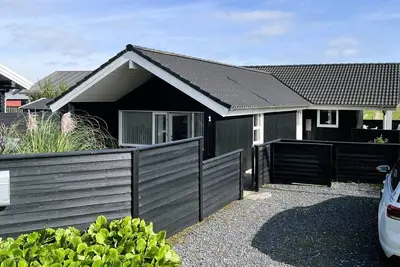 Image de \"Lanica\" - 150m from the sea by Interhome