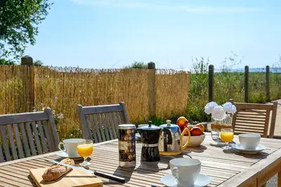 Image de Maison lumineuse 9 pers, accès plage, parking, Sarzeau