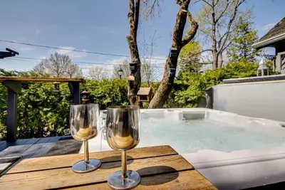 Image de Chalet de Luxe Spa / Sauna Vue Sur La RIVIÈRE St-Maurice