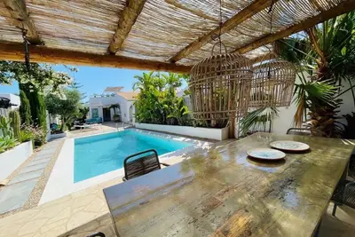 Image de Charmante maison de plage avec piscine à Majorque – à quelques mètres de la mer