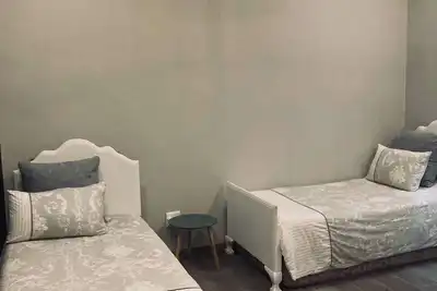 Image de Modern Cozy Apartment with Garden