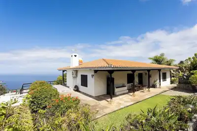 Image de Home2Book Villa with Private Pool, Bbq & Sea Views