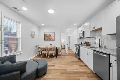 Image de Central/Lawrenceville @2 Spacious 2bd w/Prkg